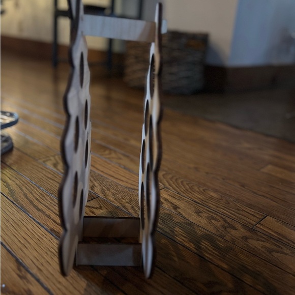 Wooden Christmas Tree Nip Holder - Picture 4 of 6